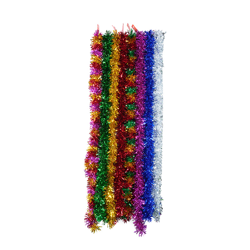 Durability Analysis of Christmas Tree Wreath Decorations' Festive Charm 