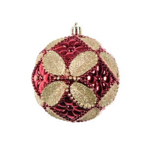 Durability Analysis of Christmas Tree Wreath Decorations' Festive Charm 